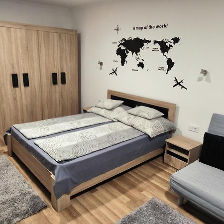 Agria Residence Eger Bagian luar foto