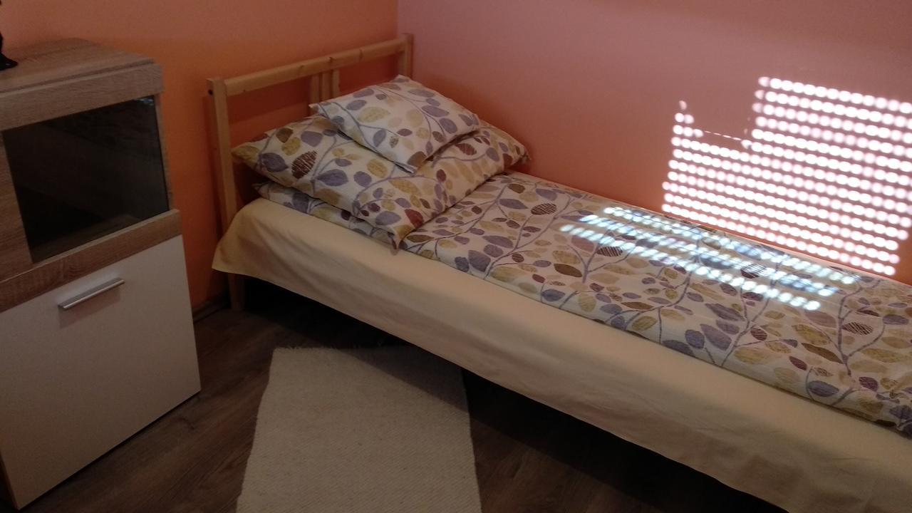 Agria Residence Eger Bagian luar foto